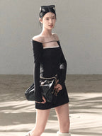 Slim-Fit Black Waist-Cinched Long-Sleeve Dress