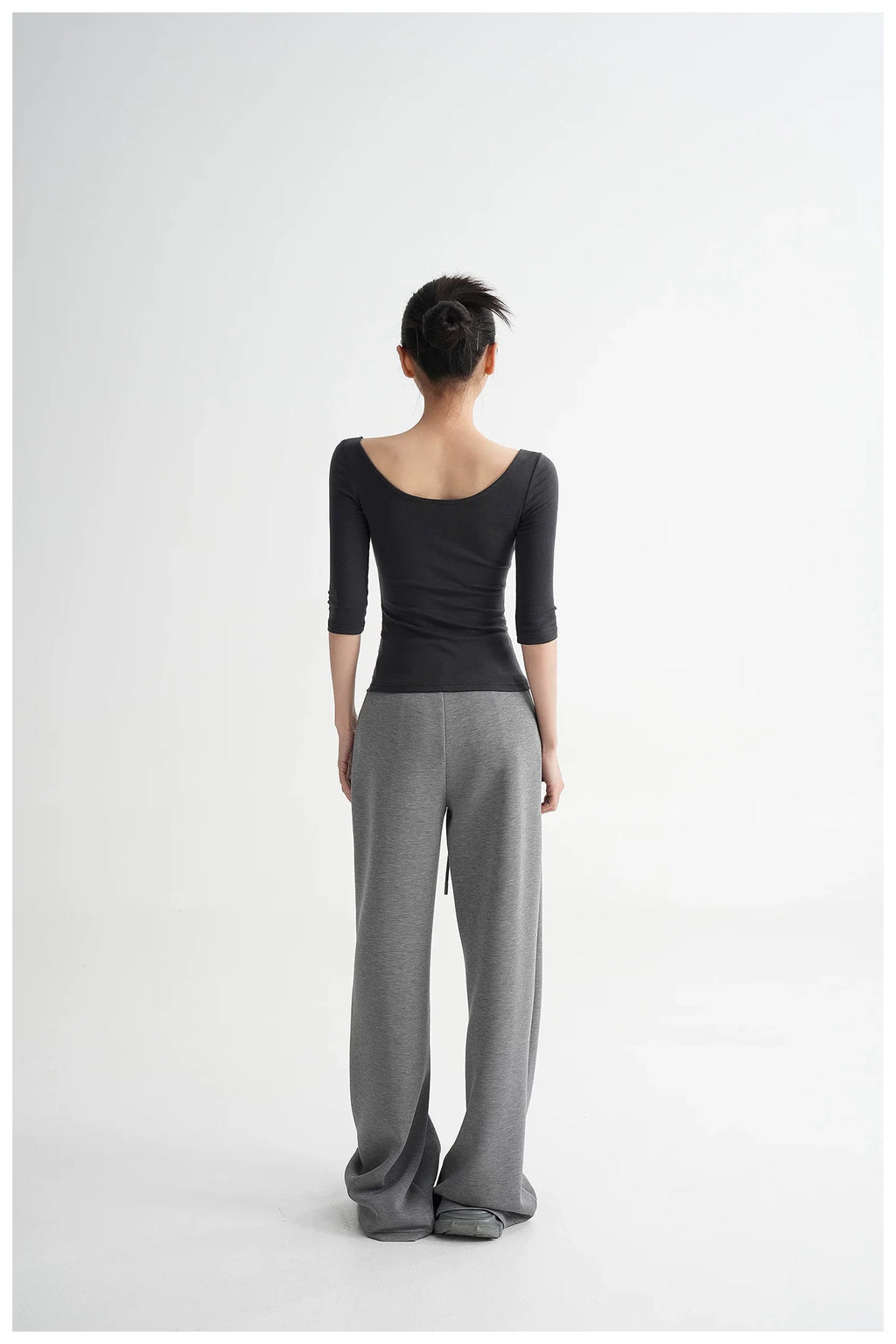 Lyocell Open-Back Fitted Mid-Sleeve T-Shirt