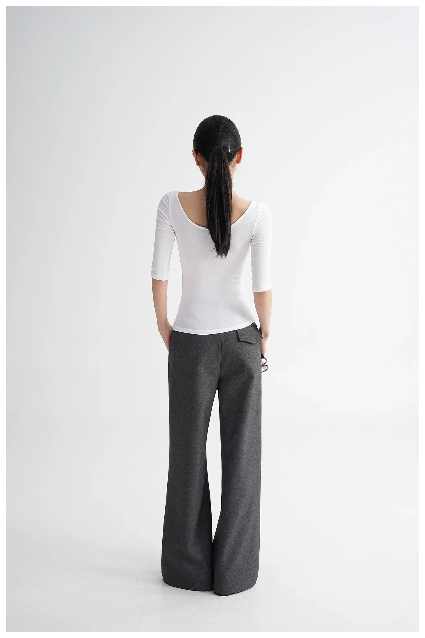 Lyocell Open-Back Fitted Mid-Sleeve T-Shirt
