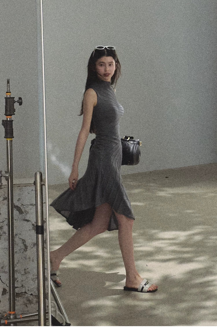 Her Poem Luxe 80s Pure Wool Sleeveless Waist-Cinched Dress