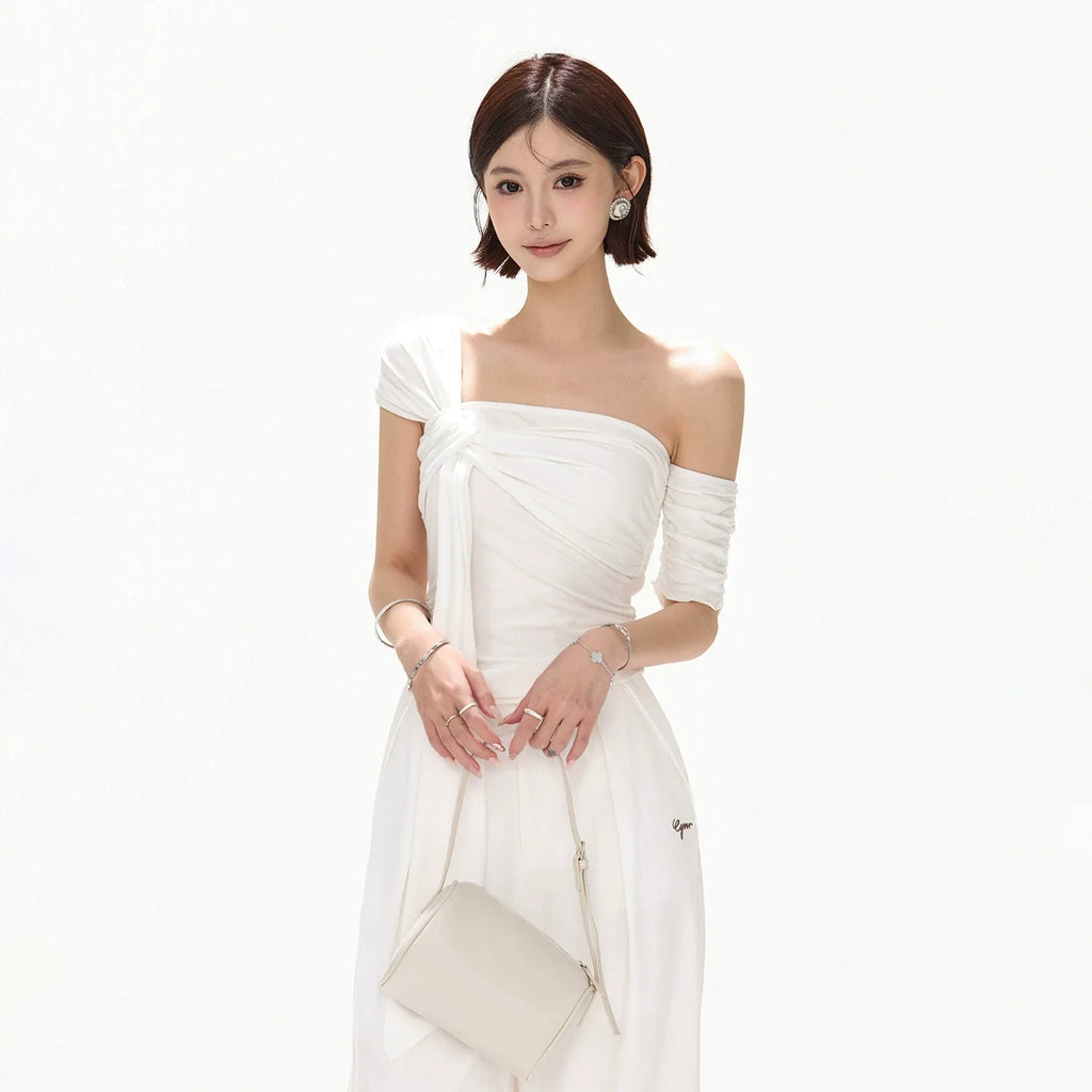 Minimalist Draped One-Shoulder Knit Top