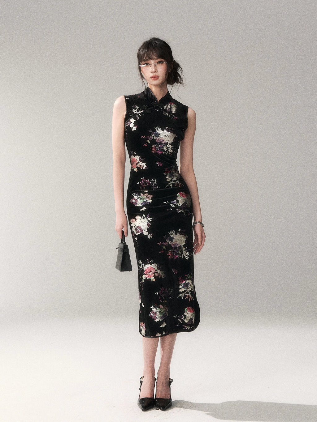 Gilded Velvet Floral Cheongsam Dress