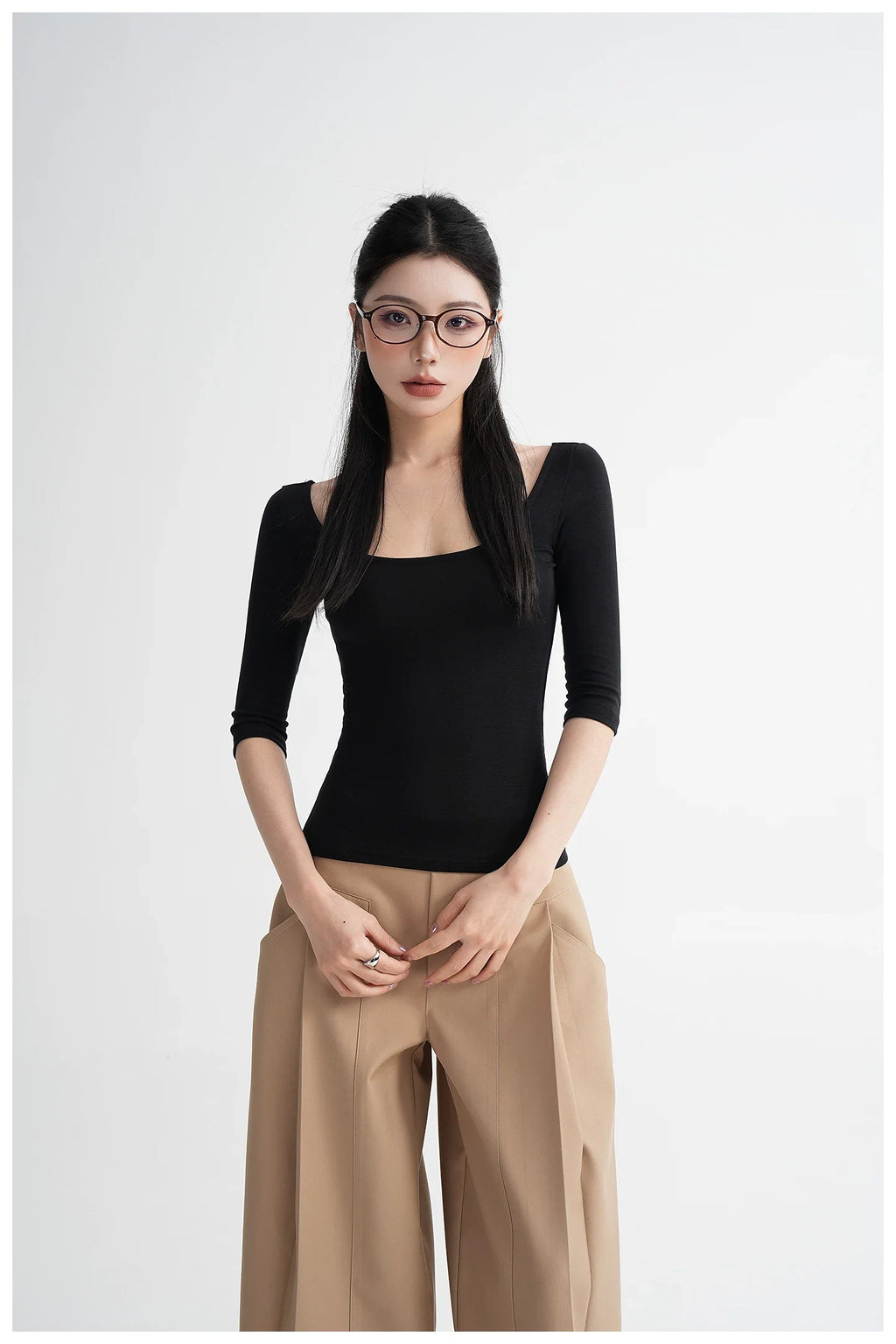 Lyocell Open-Back Fitted Mid-Sleeve T-Shirt