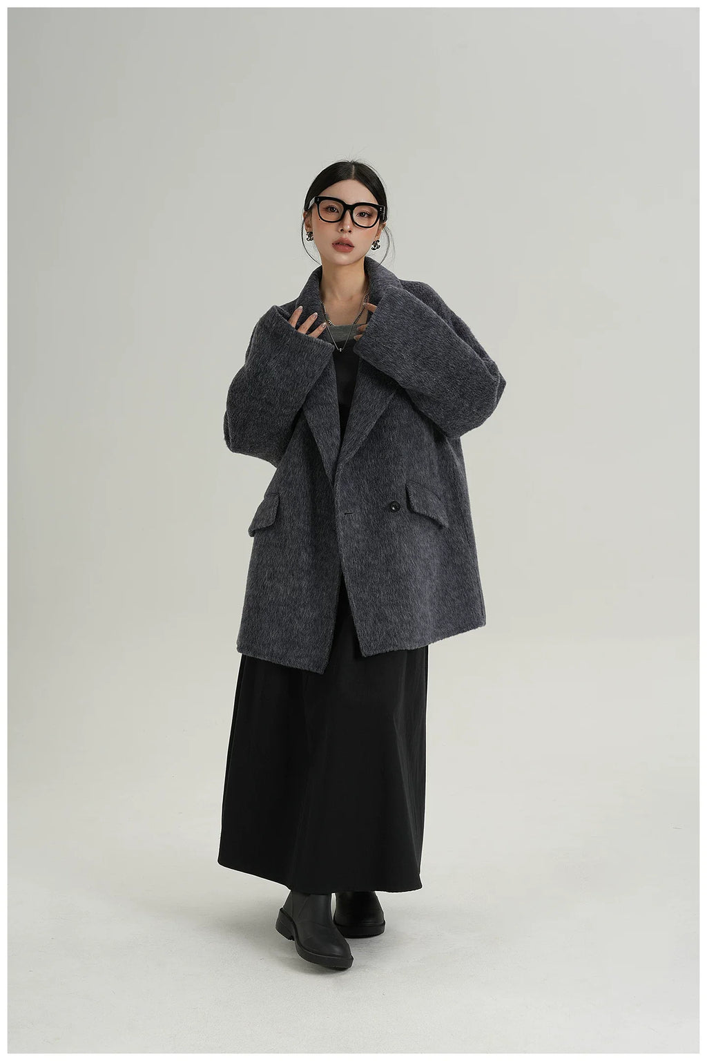Relaxed-Fit Mid-Length Wool Blazer