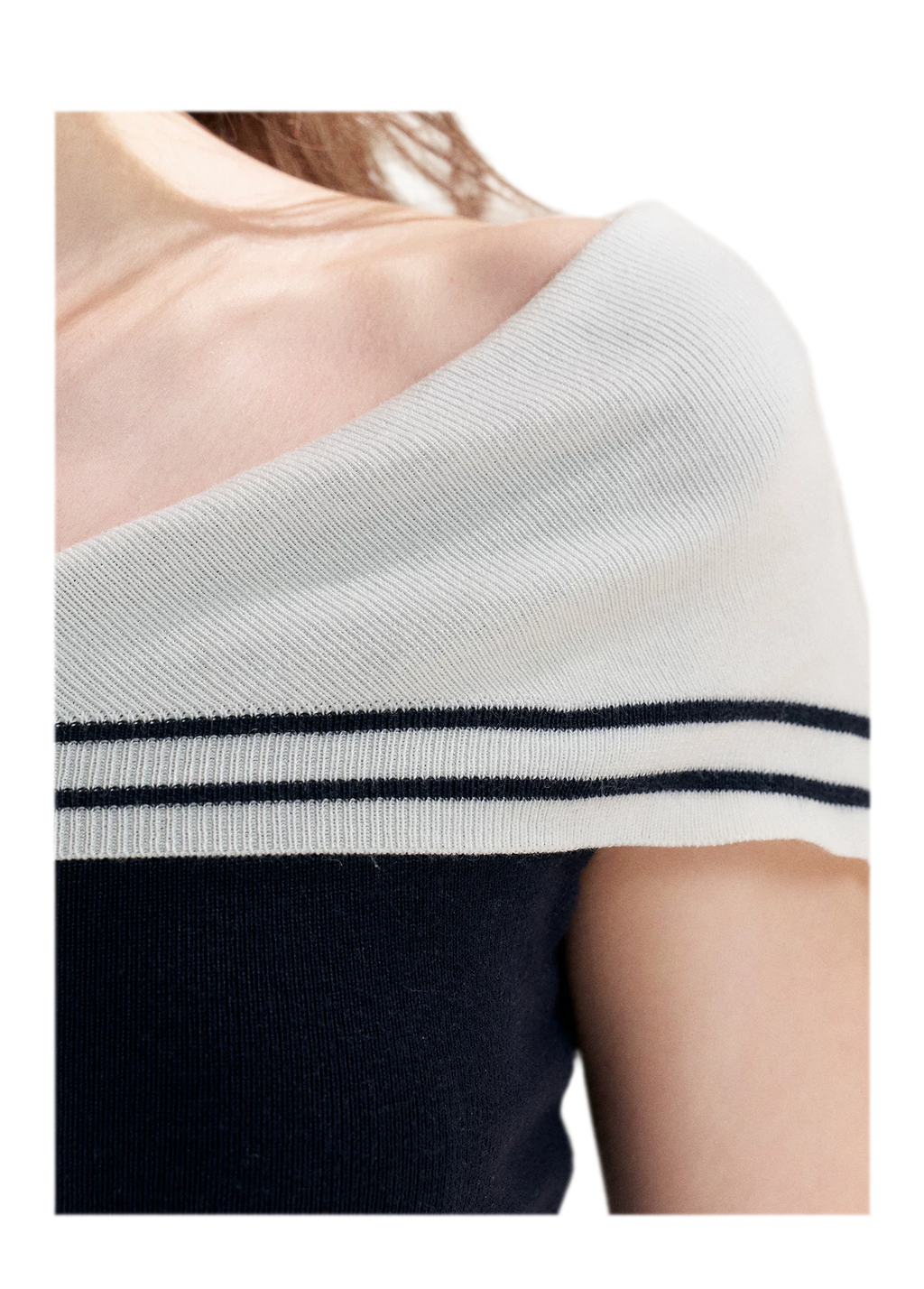 V-Neck Tie Knit Top