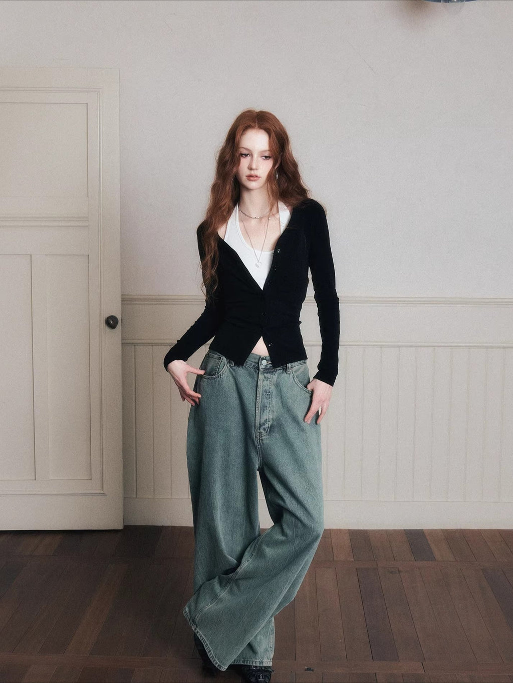 Washed Relaxed Low-Rise Wide-Leg Jeans